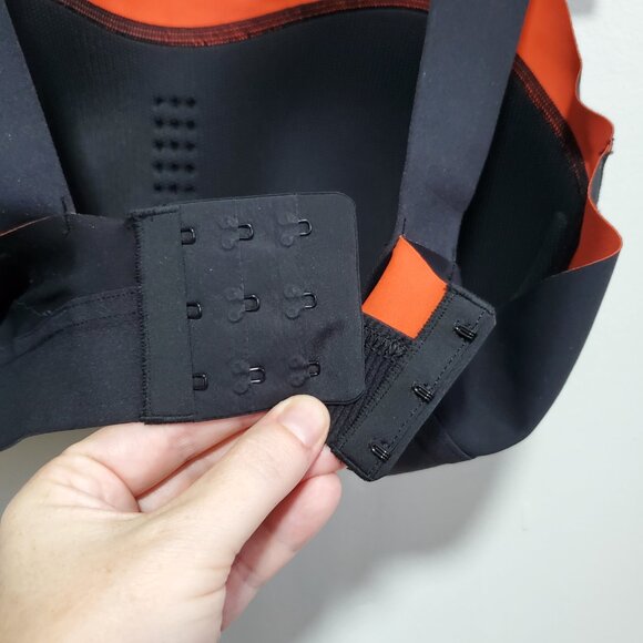 REEBOK NWT PureMove+ Bra MotionSense Adjustable Stretch Blk Womens L/XL A-C Cup - Picture 6 of 13